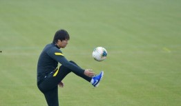 今日吃瓜体育生男友.体育圈人,揭秘今日吃瓜体育生男友的甜蜜爱情故事